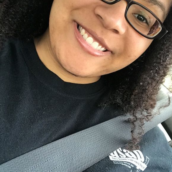 Meet your Posher, Jillian - Picture 1 of 1